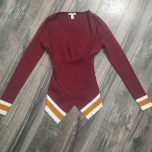 ❤️ Vneck sweater